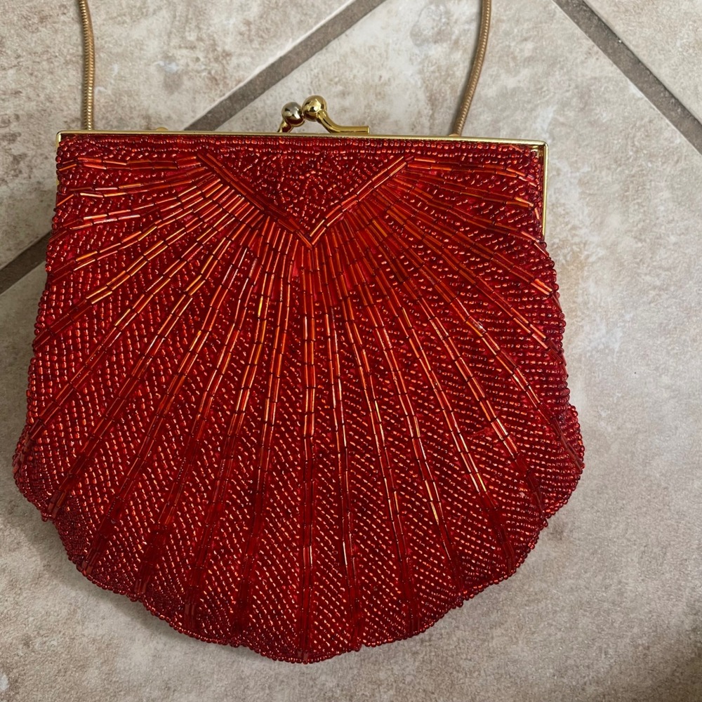 Partners Red Beaded Shell Evening Bag Gold Snake Chain Kiss Lock Clutch Vintage - Picture 6 of 10